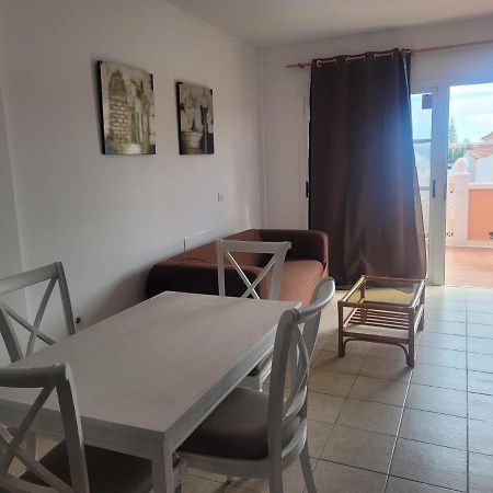 Apartamento Funcional En Residencial Con Piscina En Inmejorable Ubicacion En Centro De La Isla Caleta De Fuste Luaran gambar