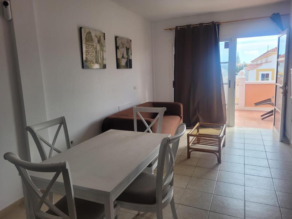 Apartamento Funcional En Residencial Con Piscina En Inmejorable Ubicacion En Centro De La Isla Caleta De Fuste Luaran gambar